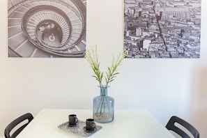 In-room dining - Napoli Suite Caravaggio Apartment (Naples)