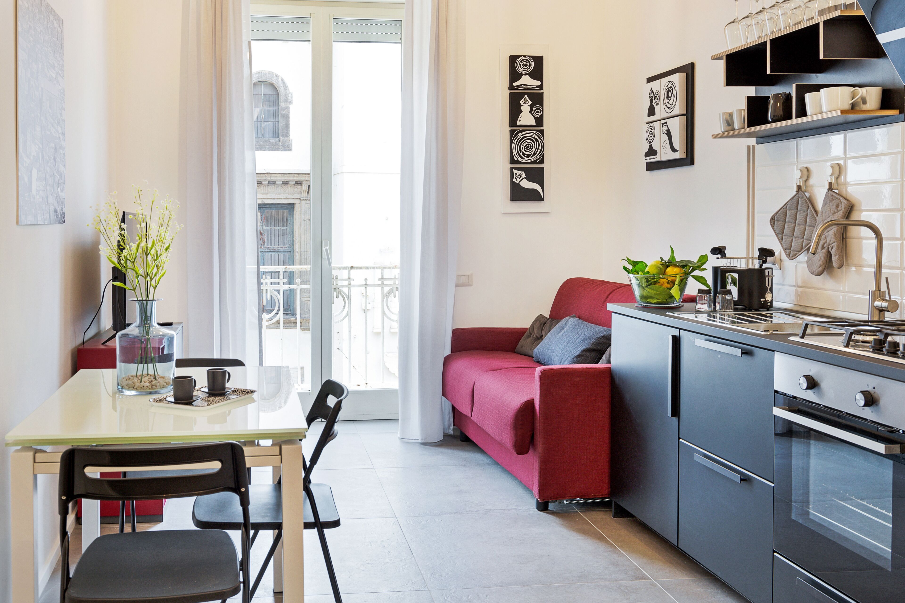 Appartement, 2 chambres | Cuisine privée | Grand réfrigérateur, micro-ondes, four, plaque de cuisson