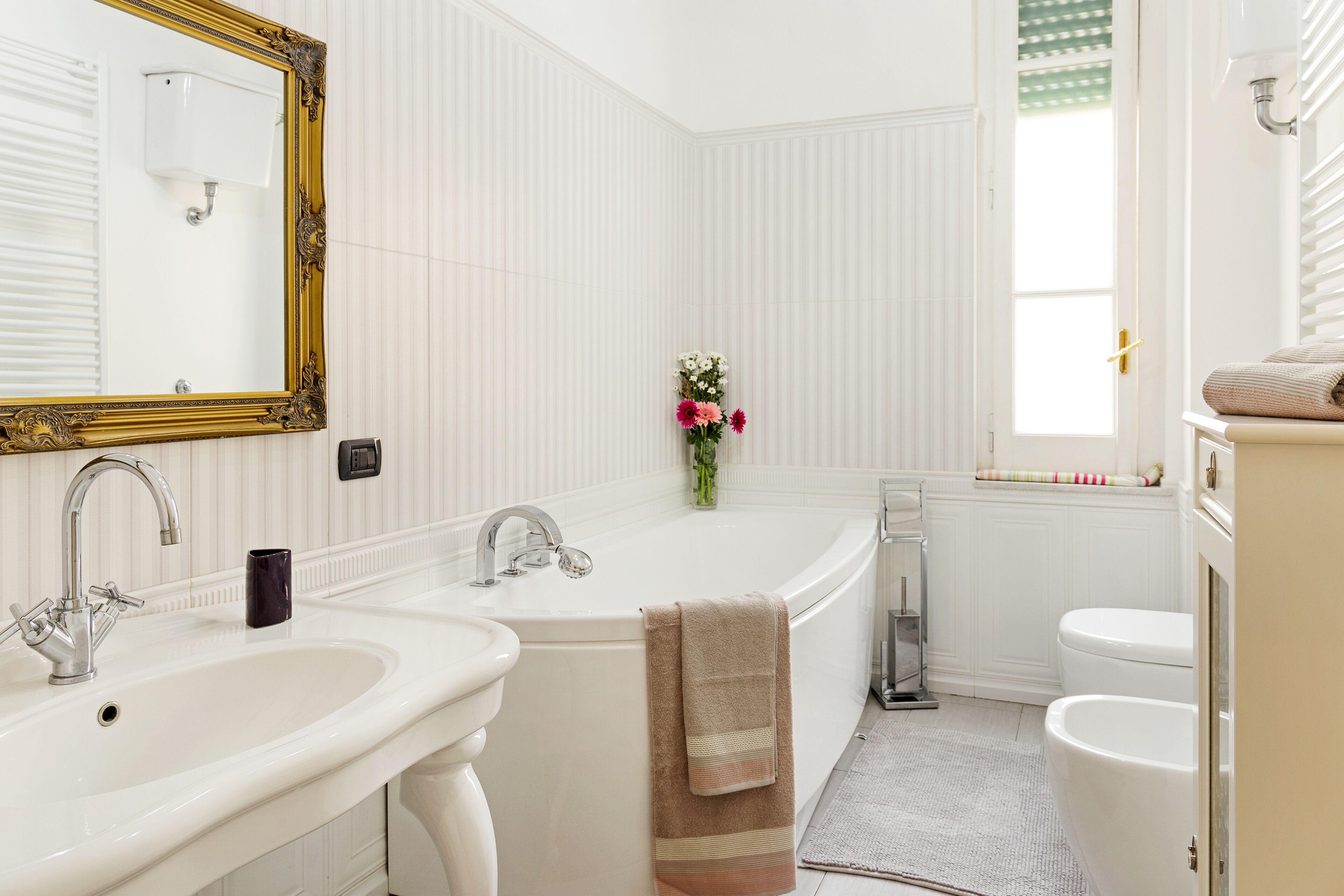 Salvator Rosa Metro Station Flat