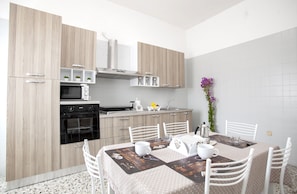 Departamento, 2 habitaciones | Servicio a la habitación