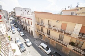 Appartamento, 2 camere da letto | Vista dalla camera