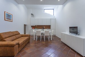 Living area - Ricasoli Garden Modern Apartment (Udine)
