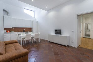 Living area - Ricasoli Garden Modern Apartment (Udine)