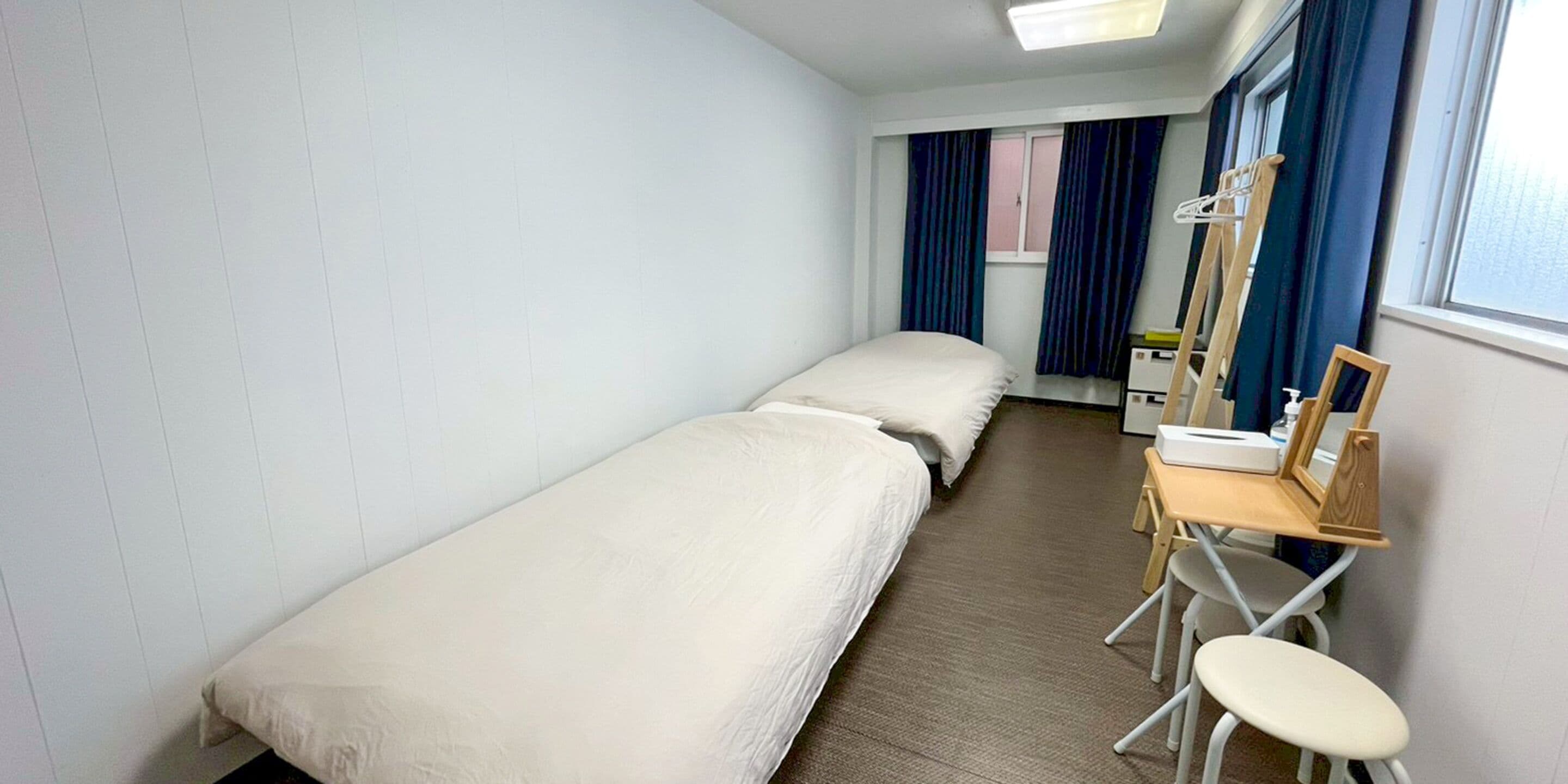 [301] 禁煙, ツインルーム シャワー/トイレ共同 | WiFi (無料)、ベッドシーツ