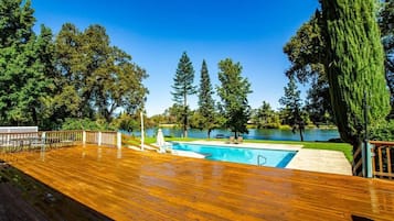 Piscina externa