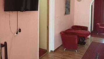 Kahden hengen superior-huone | Pimennysverhot, silitysrauta/-lauta, ilmainen Wi-Fi, vuodevaatteet