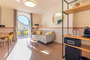 Junior Suite, Terrace | Down duvets, minibar, in-room safe, desk - Sercotel El Balcón de la Bahía (Santander)