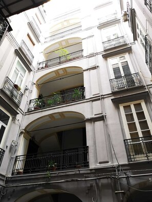 Courtyard - Dimora Ruggiero (Naples)