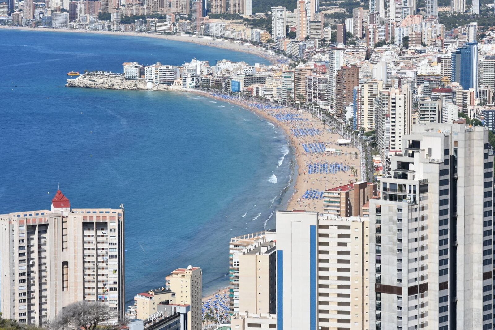 شاطئ