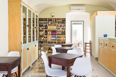 Wheel Inn, Winter Room