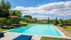 Outdoor pool - Meriggio Barn (Capannori)