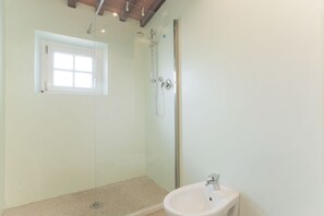 Villa, 2 Bedrooms | Bathroom | Shower, rainfall showerhead, hair dryer, bidet