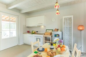 Villa, 2 Bedrooms | Private kitchen