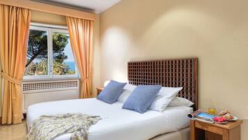 2 Schlafzimmer, BĂŒgeleisen/BĂŒgelbrett, Internetzugang, BettwĂ€sche