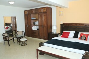 Departamento, 3 habitaciones | Ropa de cama 