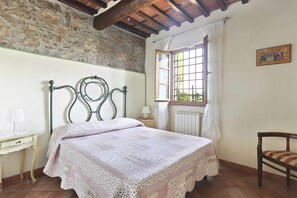 4 Schlafzimmer, Bügeleisen/Bügelbrett, Reisekinderbett, kostenloses WLAN