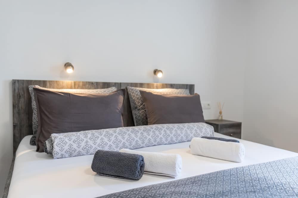 Apinelo Port Rooms