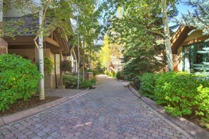 Condo, 2 Bedrooms | Property grounds - Cozy & Central Arrowhead Ge Townhome 2 Bedroom Condo by RedAwning (Edwards)