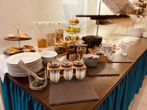 Petit déjeuner buffet