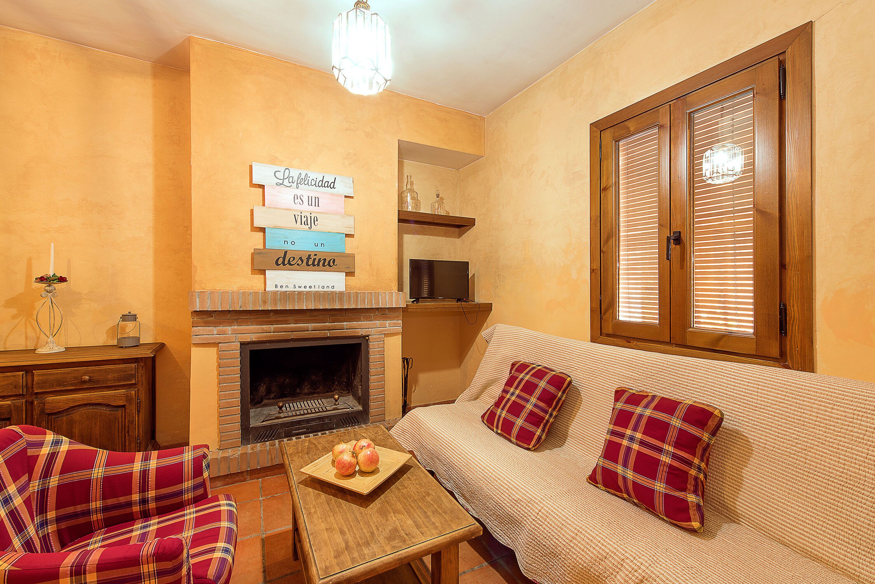 CARRASCO HOUSE / CASERÍO DEL COLMENAR