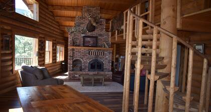 Large log house - private, comfortable and relaxing