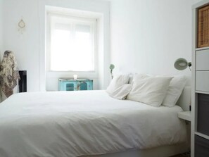 2 quartos, ferros/tábuas de passar roupa, Wi-Fi, roupa de cama