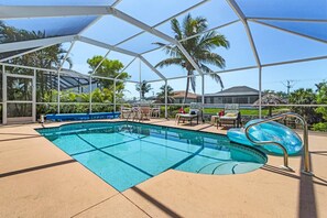 Lämmitetty uima-allas