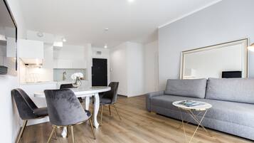 Comfort-Apartment | Wohnbereich | Flachbildfernseher
