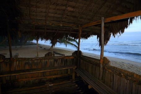 Desayuno con opciones de la cocina local todos los días (con cargo)