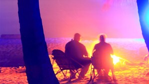 På stranden og strandbar