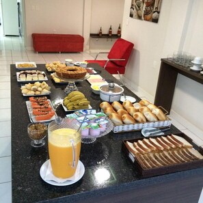 Desayuno buffet incluido los días de semana
