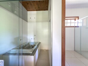 Chambre Double | Salle de bain