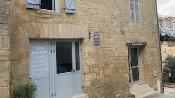 Façade de lâhĂ©bergement