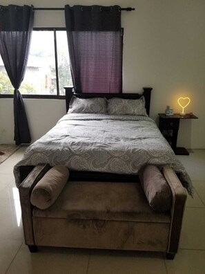 Deluxe Penthouse | Individually furnished, desk, laptop workspace, soundproofing - Casa Vista Grande (Aserri)