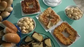 Free daily buffet breakfast