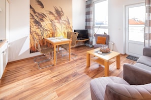 TV - Summer wind, downtown, balcony, central location, WiFi, very quiet (Norderney)
