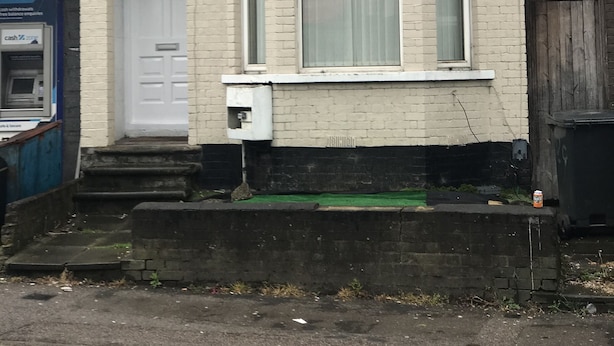 Front of property - Super Serviced Accommodation (Luton)