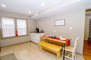 تناول الطعام