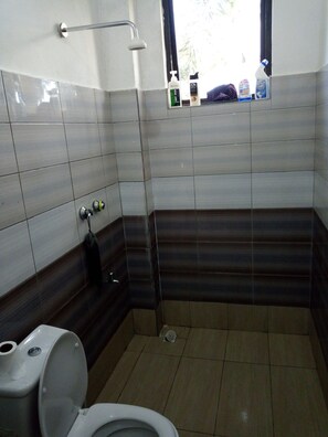 Bathroom - Sherry's Place , Diani Beach Kenya. (Mombasa)