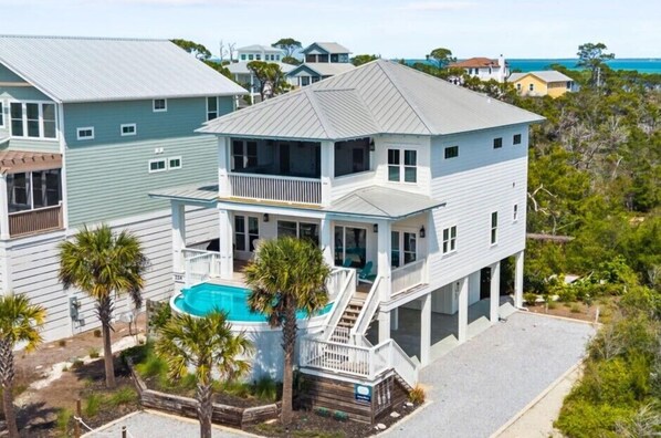 Unclassified image, 1 of 48, button