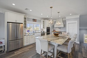 Fridge, microwave, oven, stovetop - Jersey Shore: 4 BR N. Cape Home- Infinity Pool, Great Views, Pet Friendly! (Cape San Blas)