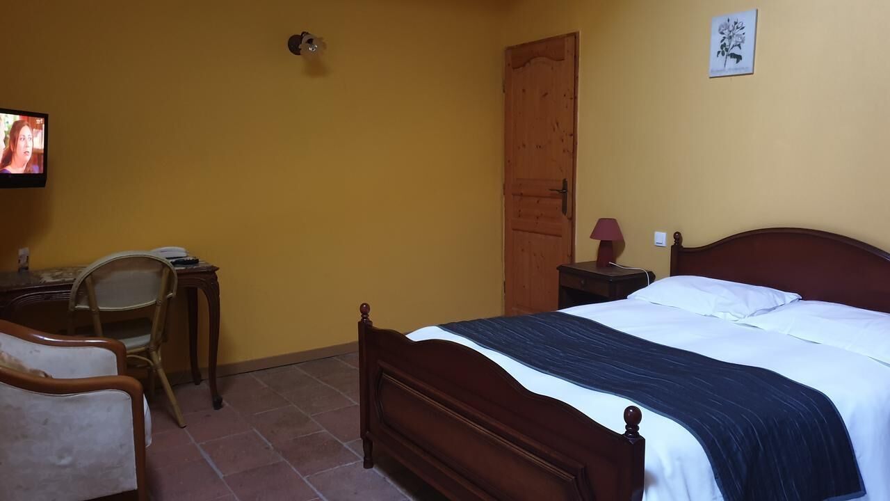 double room | individually decorated, individually furnished, iron/ironing board