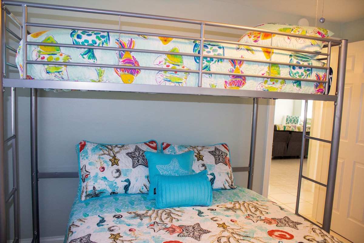 Photo 12 of COZY BEACH HOME! Walk/Bike to Beach, Dining, Shops, Near Ritz-fenced doggie area