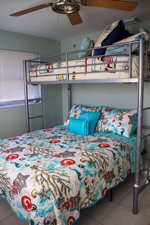 2 間睡房、熨斗/熨衫板、免費 Wi-Fi、床單