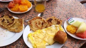 Breakfast meal - Auberge Tamazirt (Boumalne Dades)