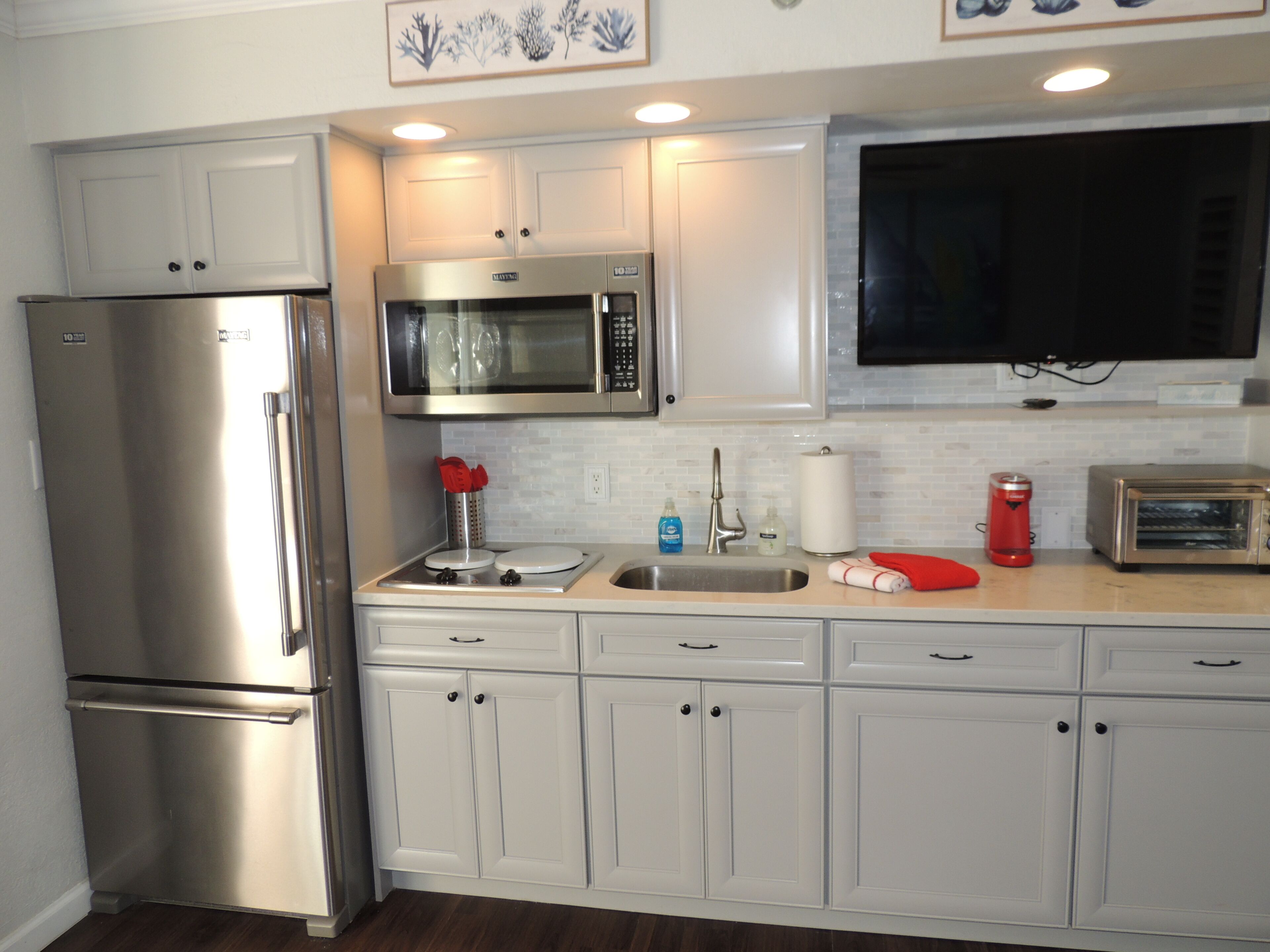 AMAZING DIRECT OCEANFRONT SUITE! Low Floor! NO Resort or Parking fees! Clean!!