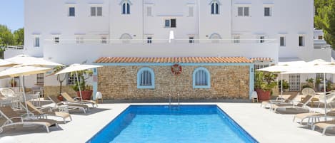 Alberca al aire libre por temporada