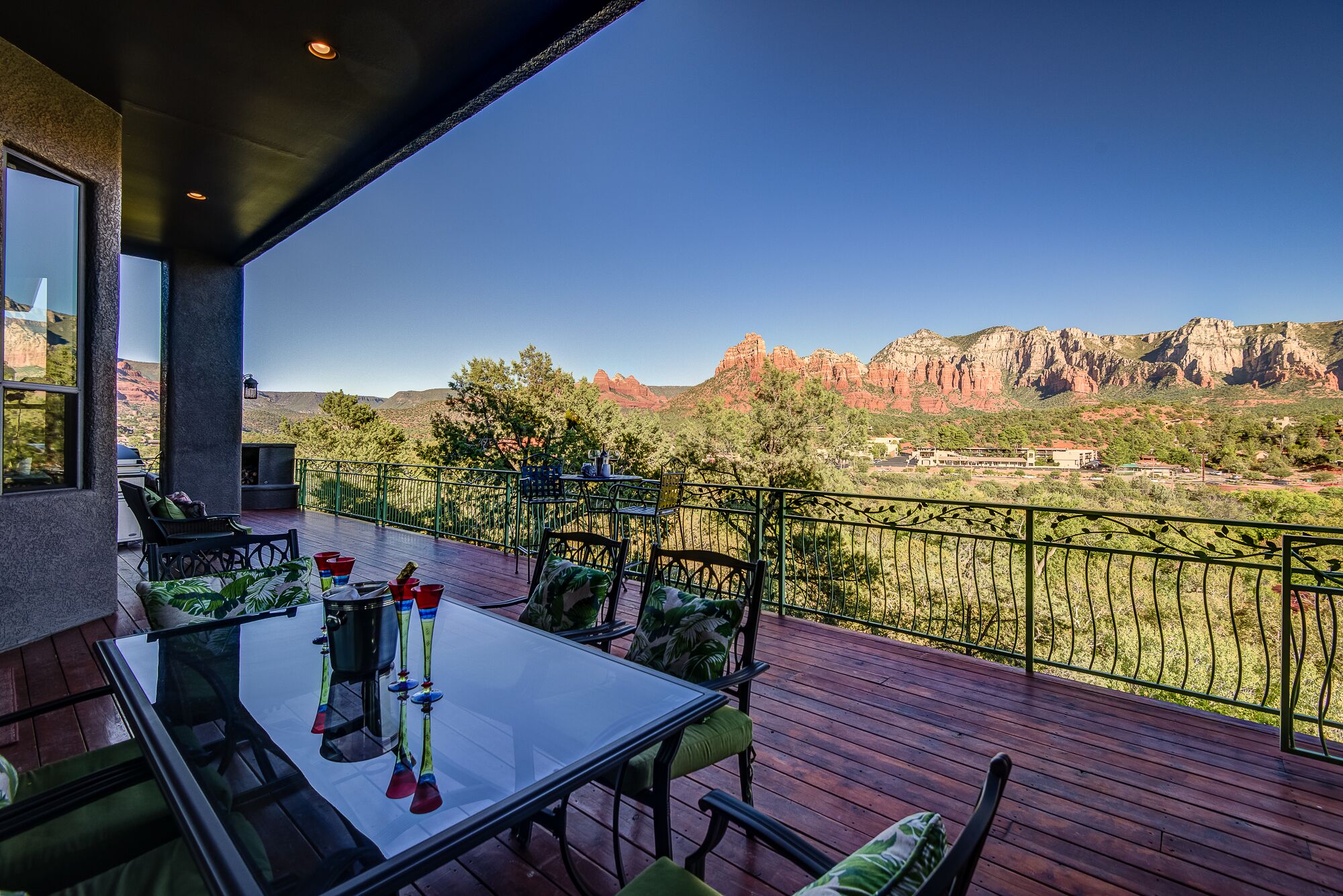 Sedona Panorama Views Over Red Rock Vistas And Zen Space, PuttingGreen, Bocce Ball, Hammock!