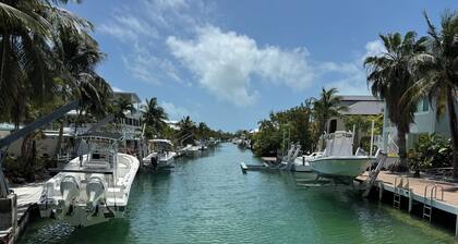 FLORIDA KEYS PARADISE! DEEP WATER CANAL WITH FAST OCEAN ACCESS.