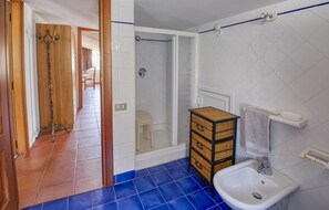 Een douche, een haardroger